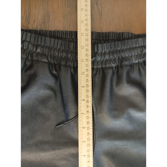 Maison D' Amelie Women's Size M High Waist Faux Leather Jogger Pants - Picture 6 of 10
